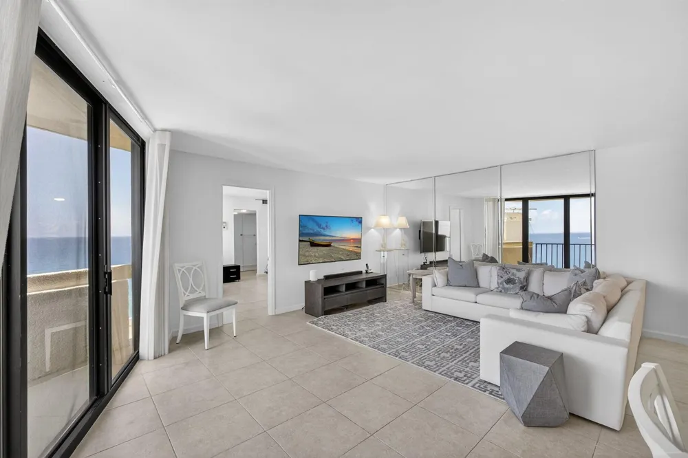 2800 Ocean Drive #B24d Singer Island, FL 33404