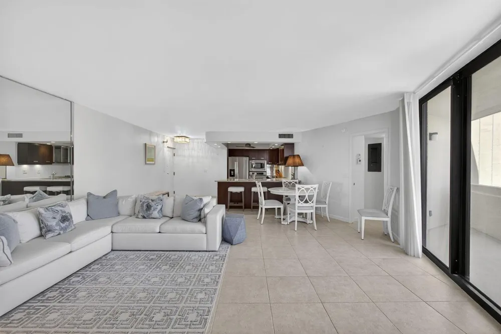 2800 Ocean Drive #B24d Singer Island, FL 33404