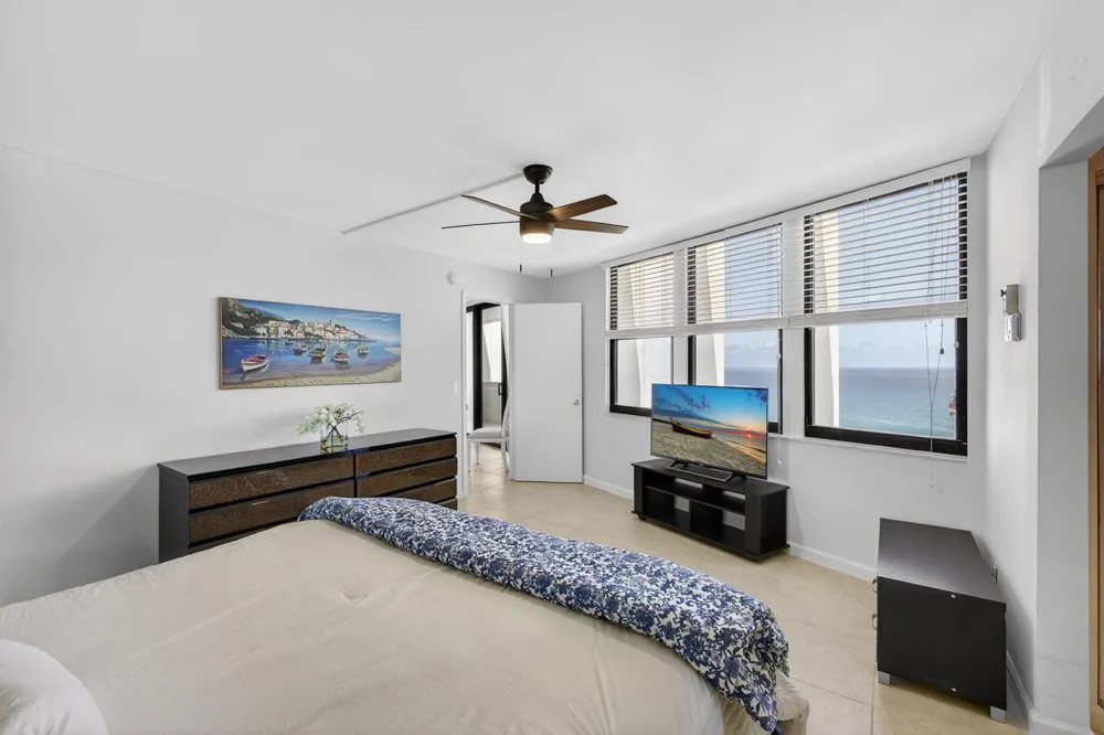 2800 Ocean Drive #B24d Singer Island, FL 33404