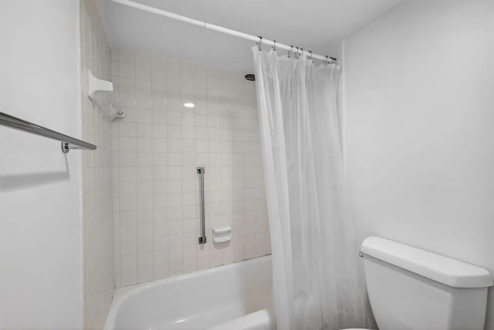 2800 Ocean Drive #B24d Singer Island, FL 33404
