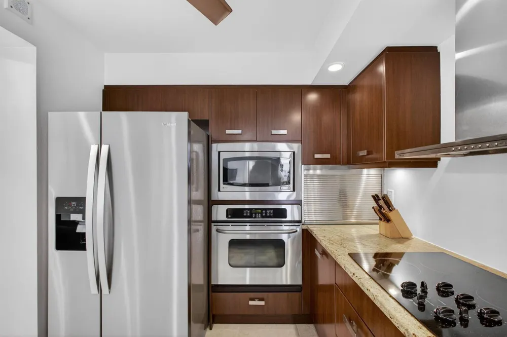 2800 Ocean Drive #B24d Singer Island, FL 33404