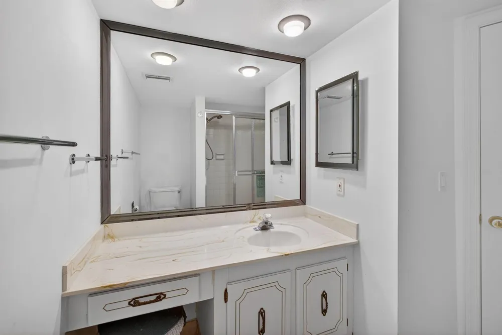 2800 Ocean Drive #B24d Singer Island, FL 33404