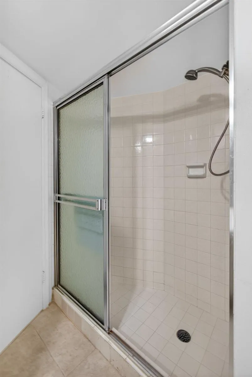2800 Ocean Drive #B24d Singer Island, FL 33404