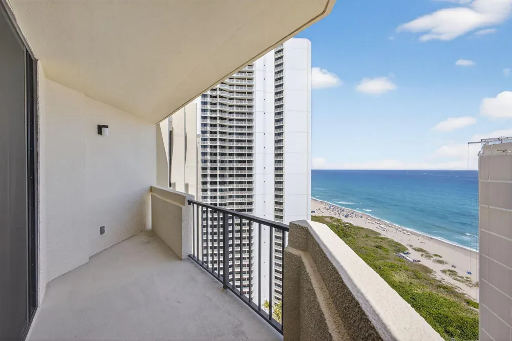 2800 Ocean Drive #B24d Singer Island, FL 33404