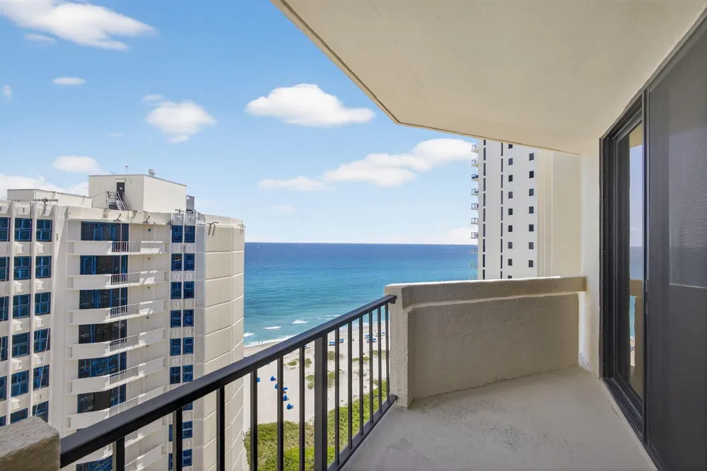2800 Ocean Drive #B24d Singer Island, FL 33404