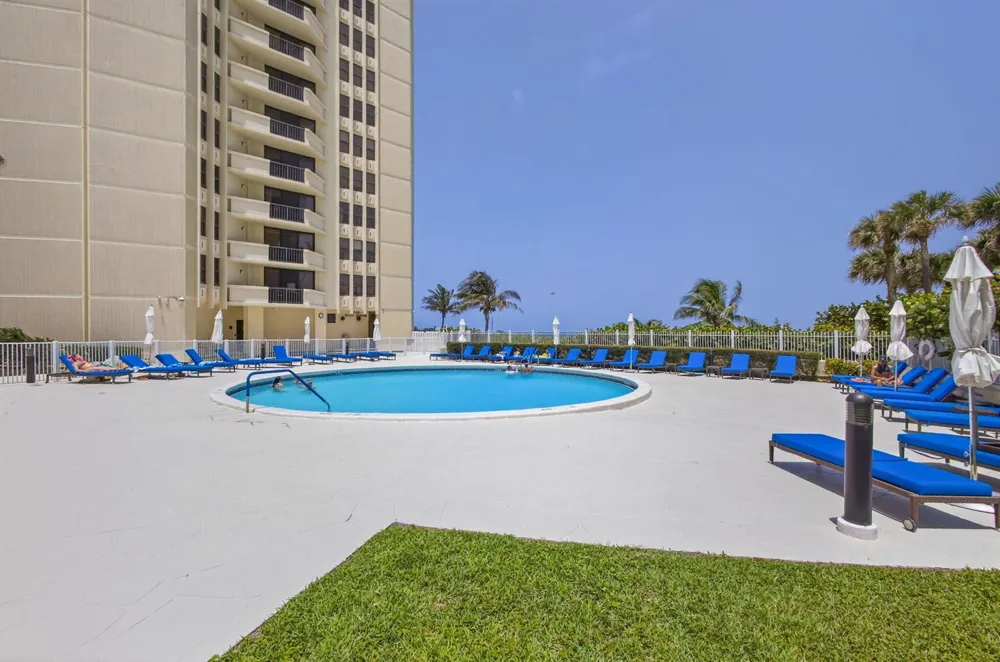 2800 Ocean Drive #B24d Singer Island, FL 33404
