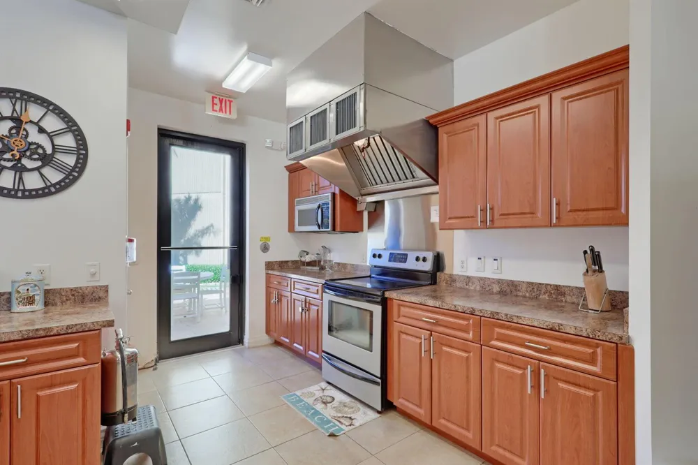 2800 Ocean Drive #B24d Singer Island, FL 33404