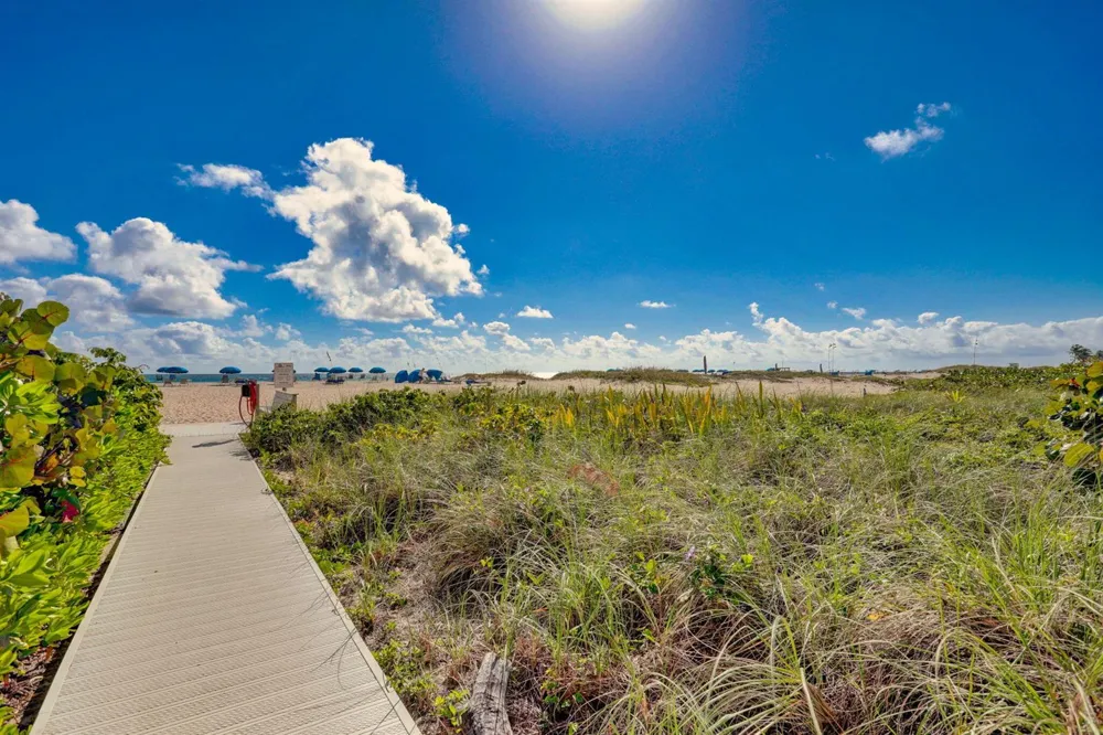 2800 Ocean Drive #B24d Singer Island, FL 33404