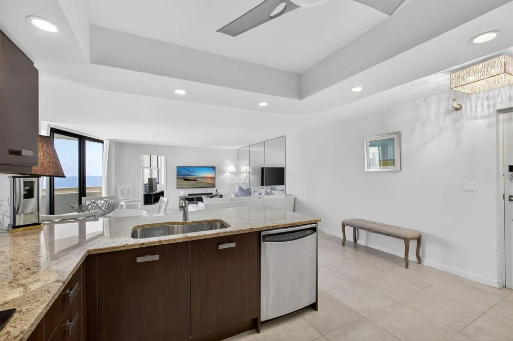 2800 Ocean Drive #B24d Singer Island, FL 33404
