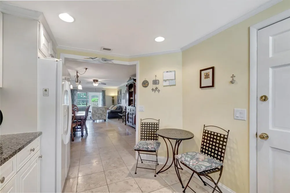 5550 Ocean Boulevard #107 Ocean Ridge, FL 33435