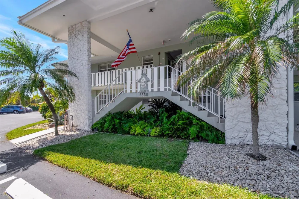 5550 Ocean Boulevard #107 Ocean Ridge, FL 33435