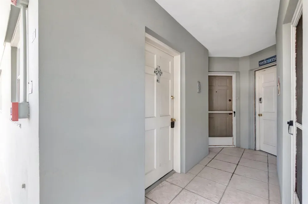 5550 Ocean Boulevard #107 Ocean Ridge, FL 33435