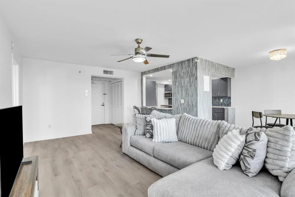 859 Jeffery Street SE #5090 Boca Raton, FL 33487