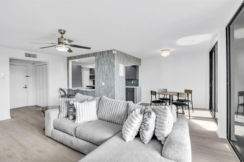 859 Jeffery Street SE #5090 Boca Raton, FL 33487