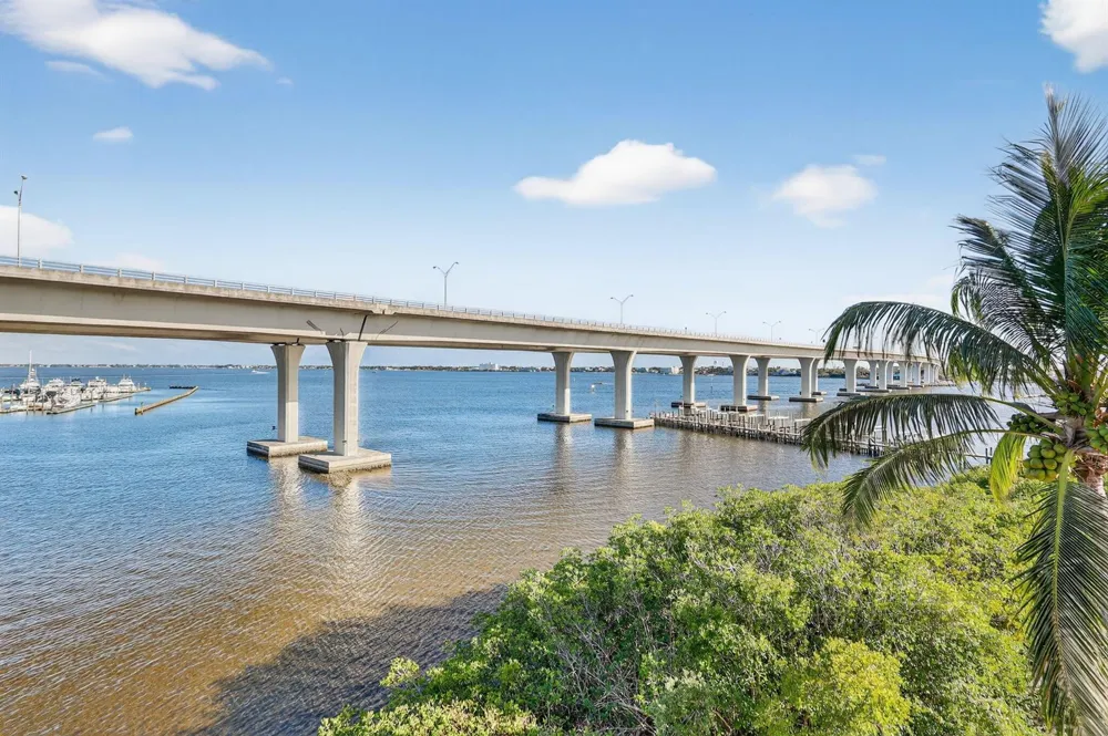 415 NW Flagler Avenue #403 Stuart, FL 34994