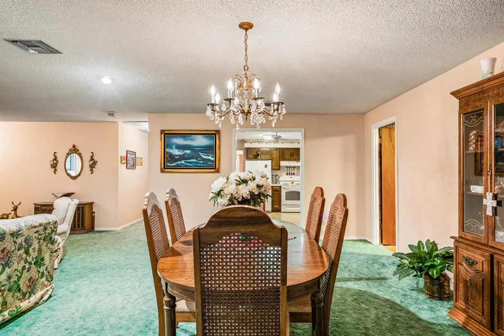 4153 1st Street SW Vero Beach, FL 32968