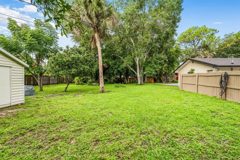 4153 1st Street SW Vero Beach, FL 32968