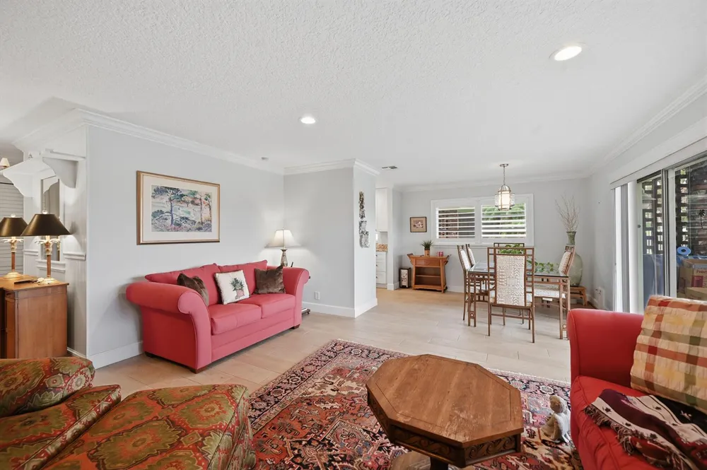 324 Orange Tree Drive #4 Atlantis, FL 33462