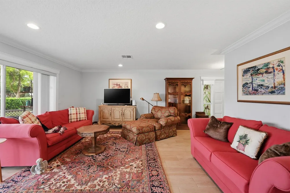324 Orange Tree Drive #4 Atlantis, FL 33462
