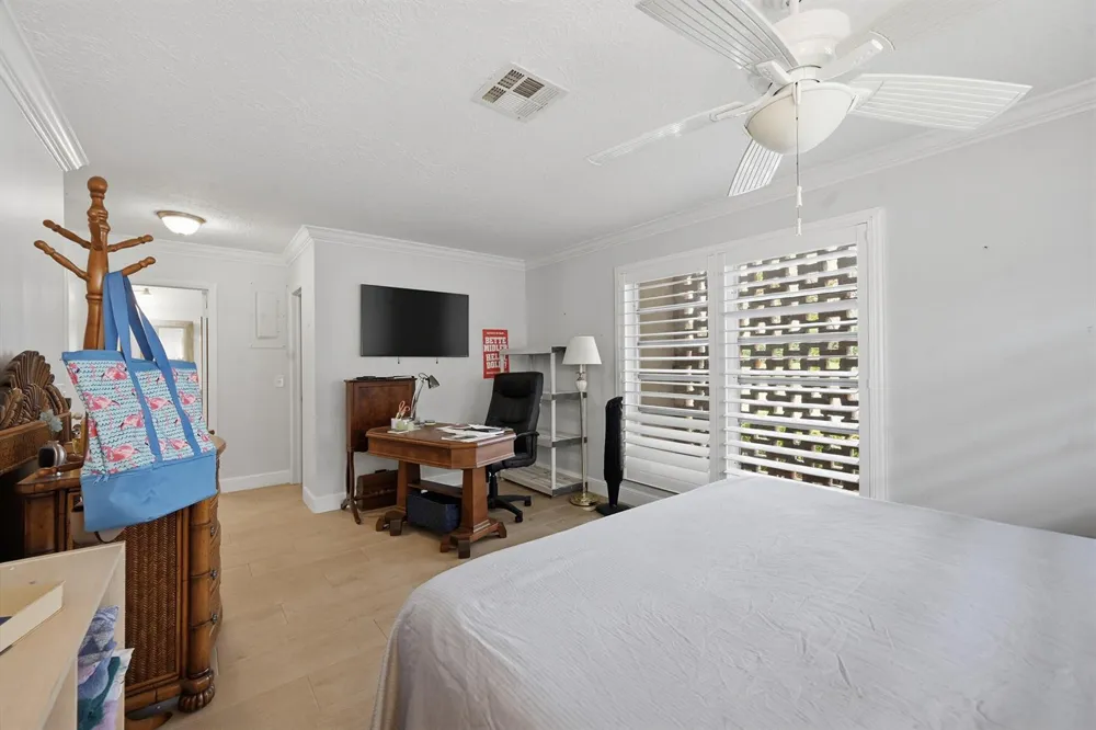 324 Orange Tree Drive #4 Atlantis, FL 33462