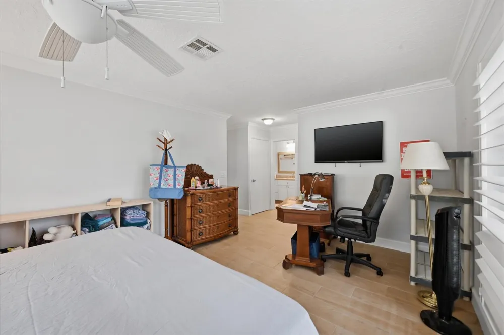 324 Orange Tree Drive #4 Atlantis, FL 33462