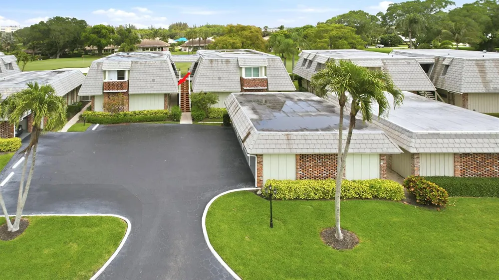 324 Orange Tree Drive #4 Atlantis, FL 33462