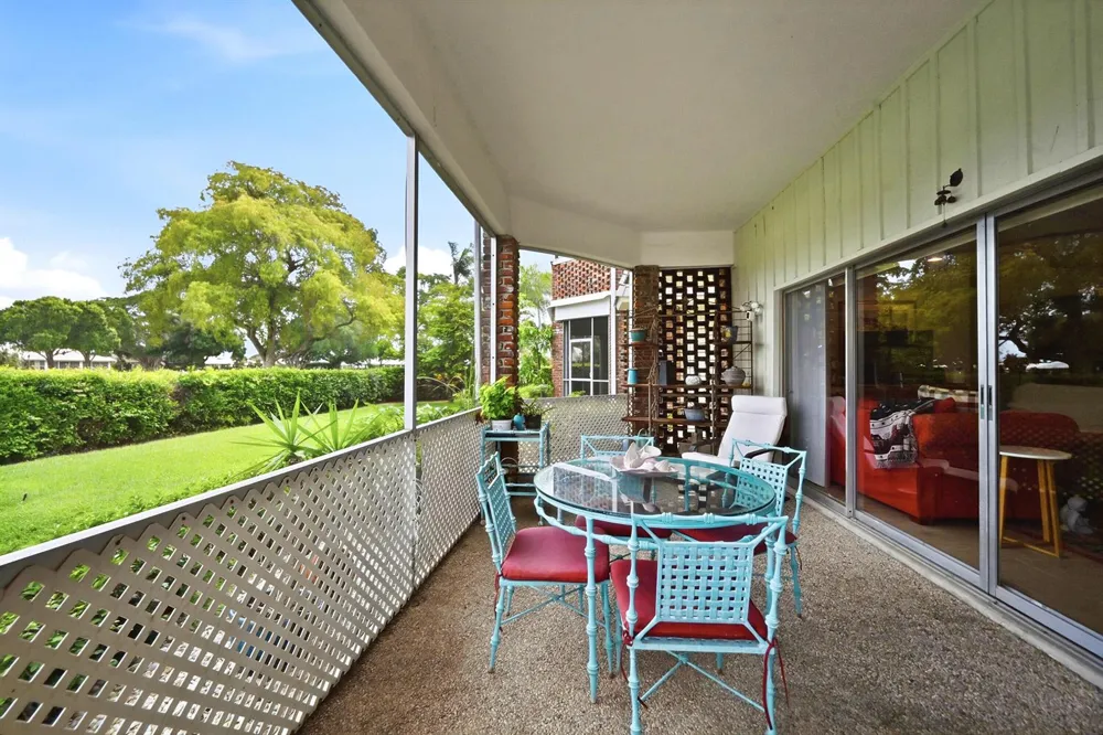 324 Orange Tree Drive #4 Atlantis, FL 33462