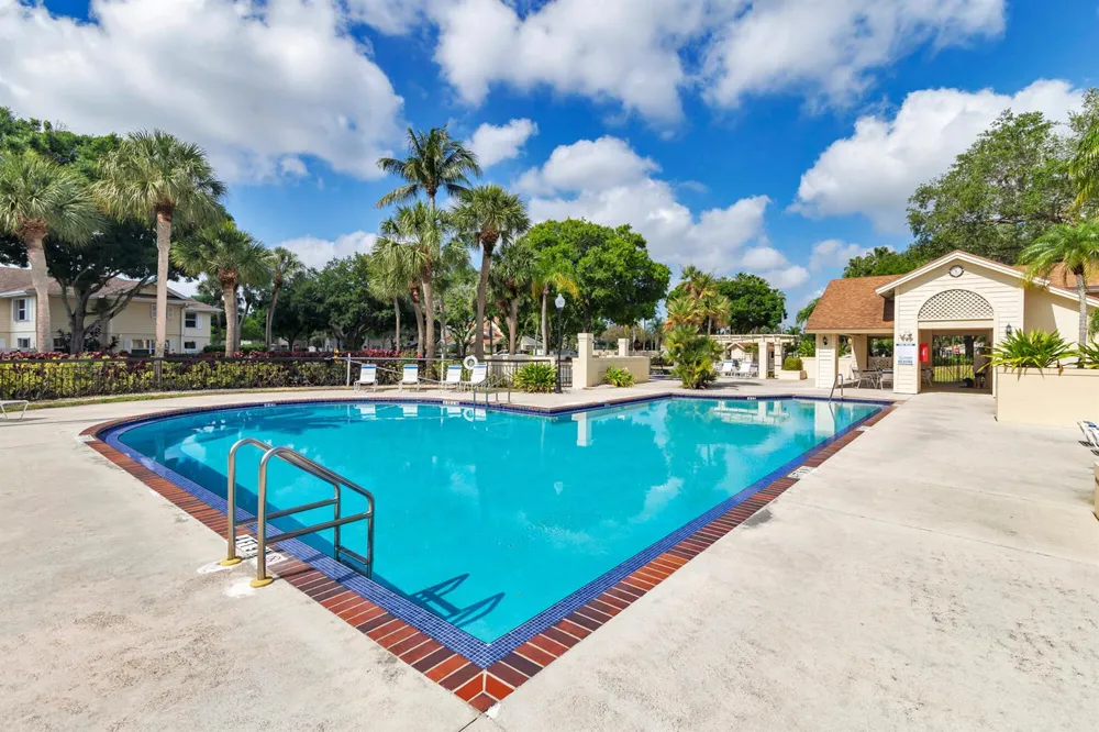 8142 Bridgewater Court #42c Lake Clarke Shores, FL 33406