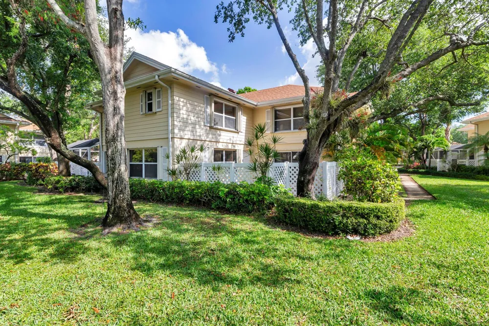 8142 Bridgewater Court #42c Lake Clarke Shores, FL 33406
