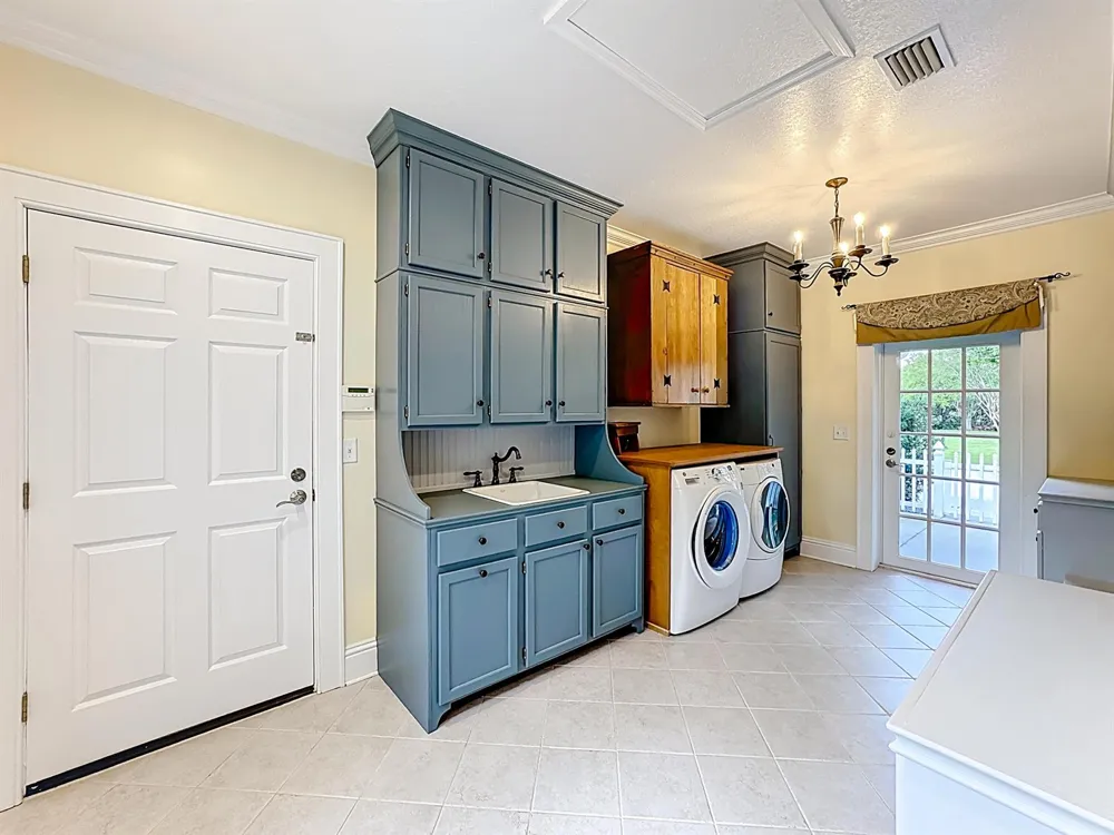 2135 55th Avenue SW Vero Beach, FL 32968