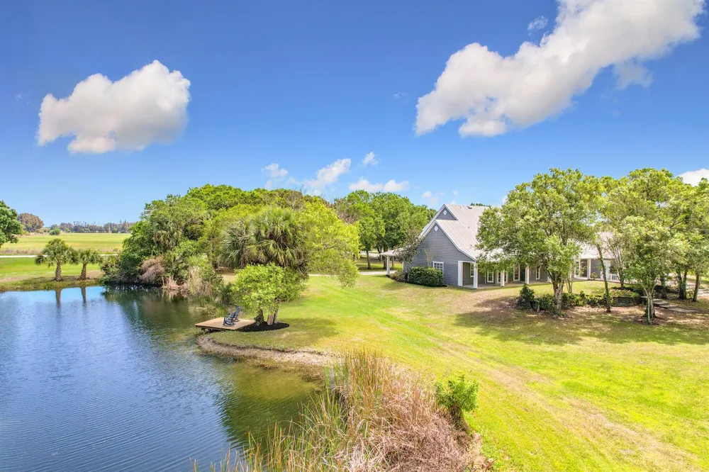 2135 55th Avenue SW Vero Beach, FL 32968