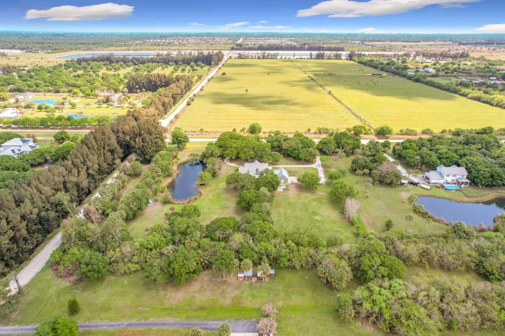 2135 55th Avenue SW Vero Beach, FL 32968