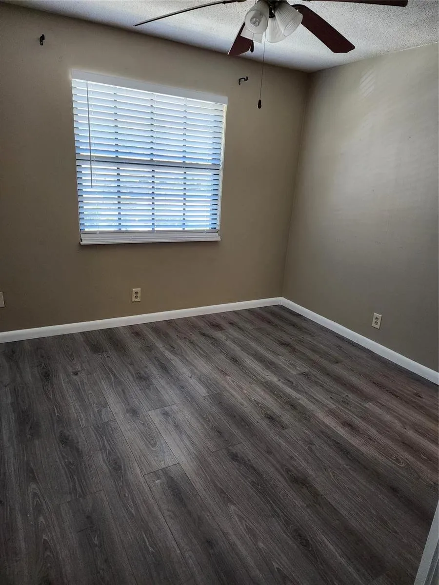 2619 NW 47th Lane Lauderdale Lakes, FL 33313