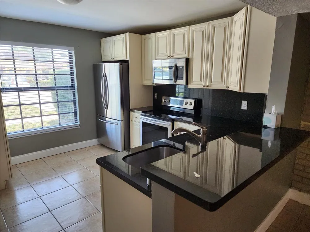 2619 NW 47th Lane Lauderdale Lakes, FL 33313