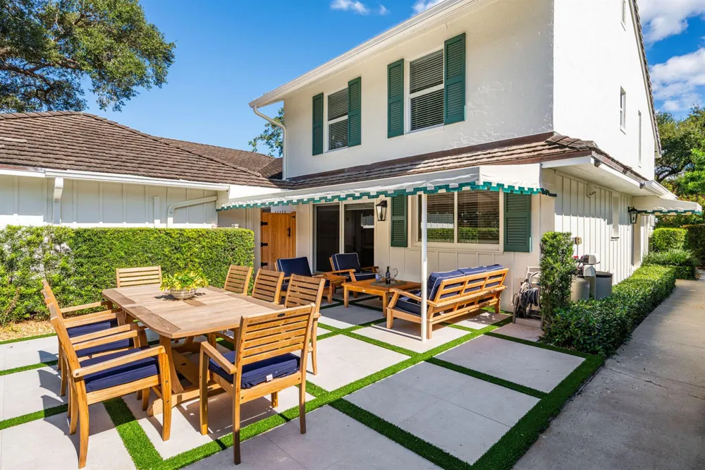 11352 Briarwood Place North Palm Beach, FL 33408