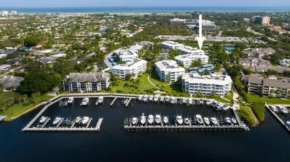 814 S Bay Colony Dr Drive S Juno Beach, FL 33408