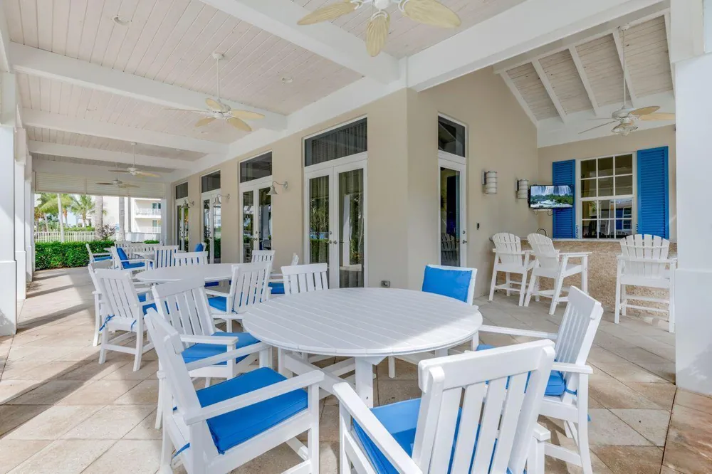 814 S Bay Colony Dr Drive S Juno Beach, FL 33408