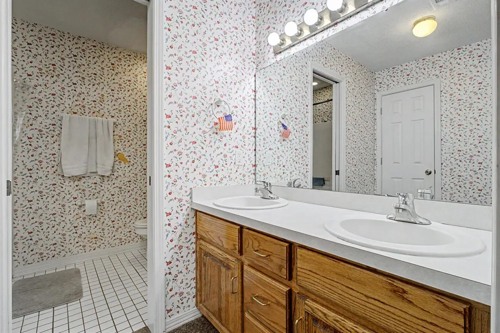 7327 Glidden Lane 