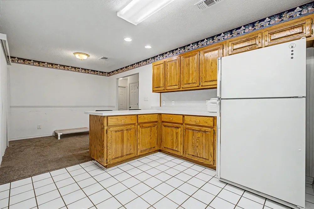 7327 Glidden Lane 
