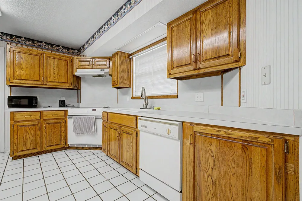 7327 Glidden Lane 