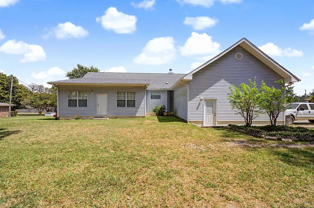 7327 Glidden Lane 
