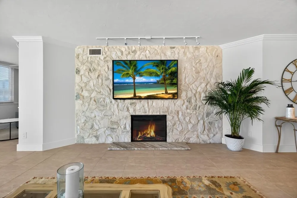 5790 Jimmy Buffett Mem Highway Vero Beach, FL 32963