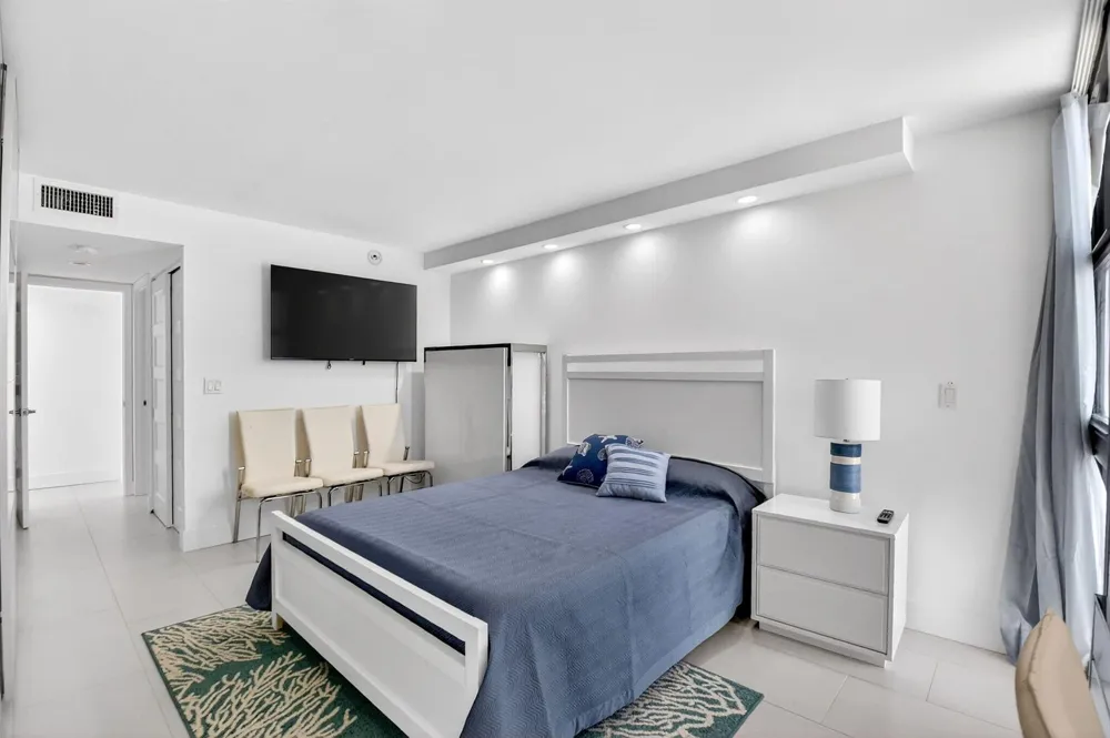 5540 Ocean Drive #9b Singer Island, FL 33404