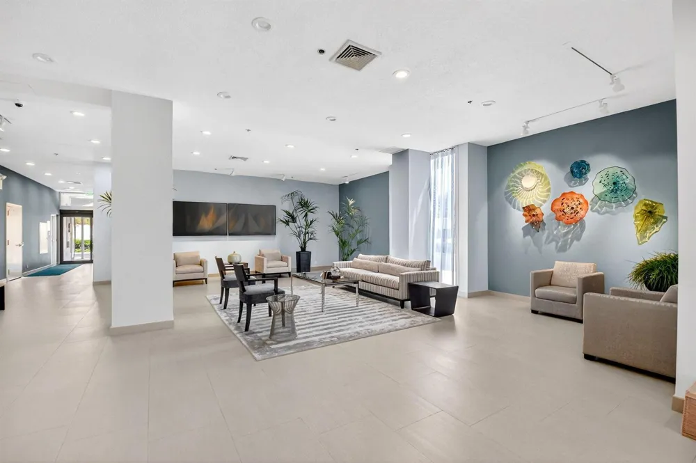 5540 Ocean Drive #9b Singer Island, FL 33404