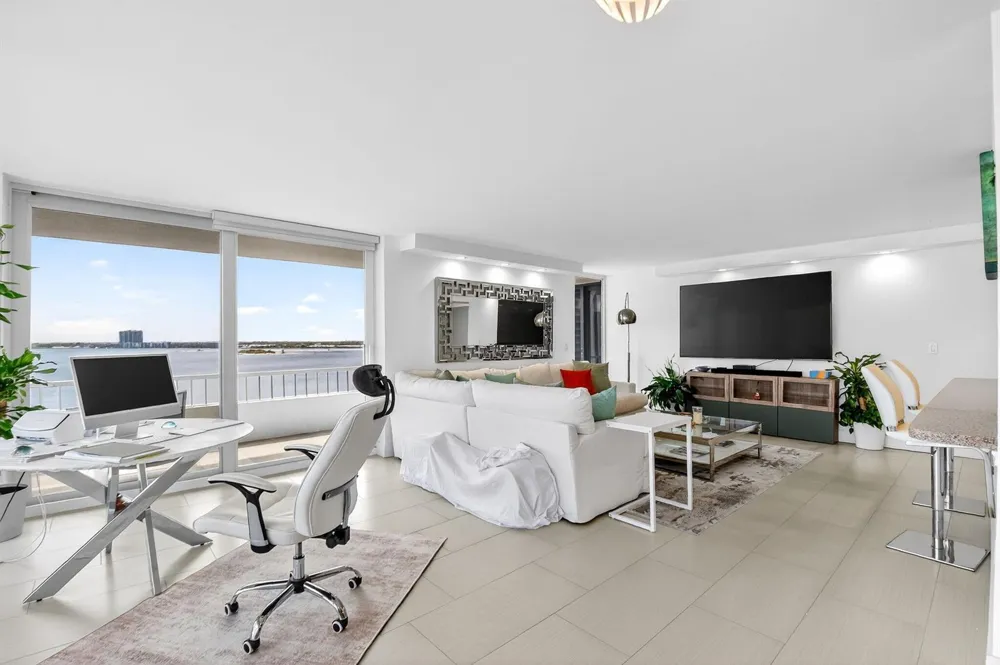 5540 Ocean Drive #9b Singer Island, FL 33404
