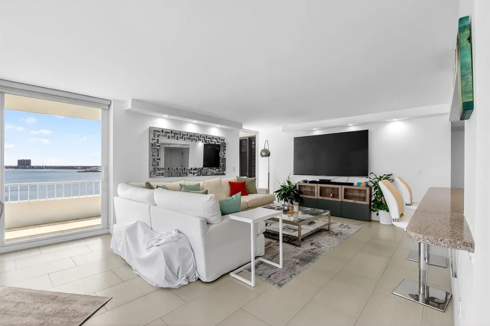 5540 Ocean Drive #9b Singer Island, FL 33404