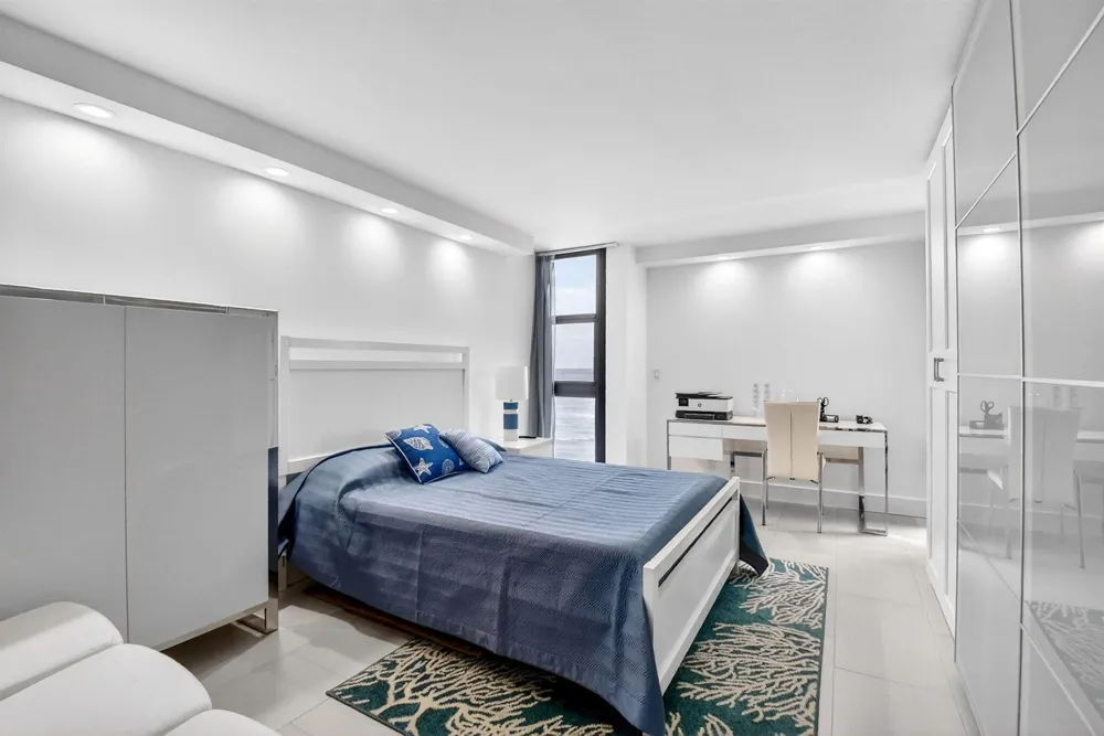 5540 Ocean Drive #9b Singer Island, FL 33404
