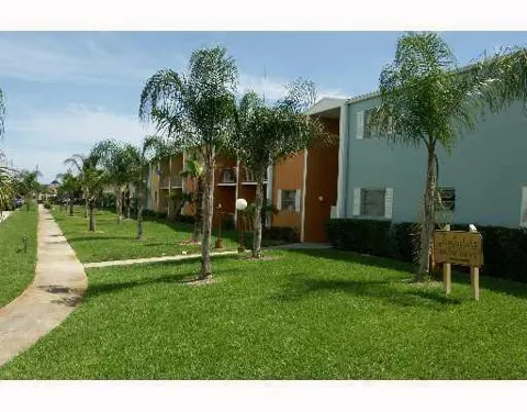 1501 Crescent Circle #C20