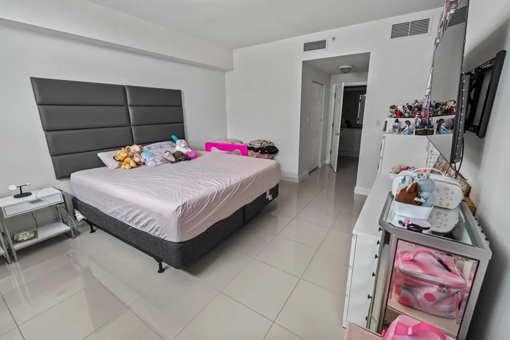 140 S Dixie Highway #512 Hollywood, FL 33020