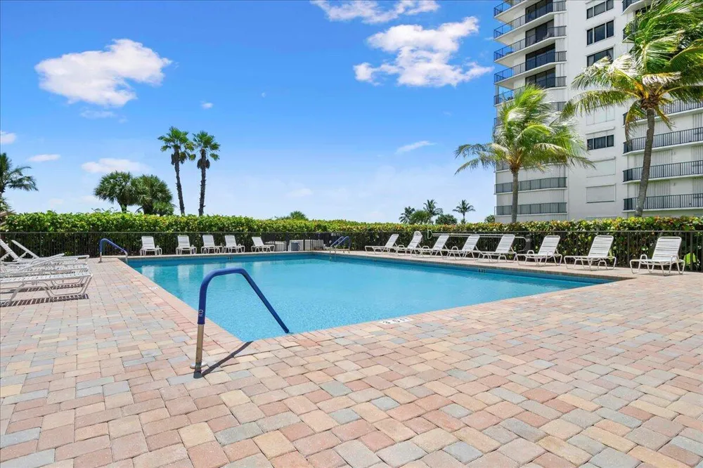 3120 Hwy A1a #1401 Hutchinson Island, FL 34949
